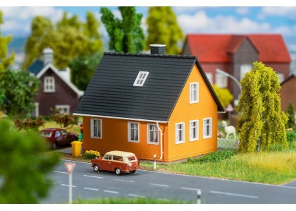 Casa de locuit - H0 Faller 131300